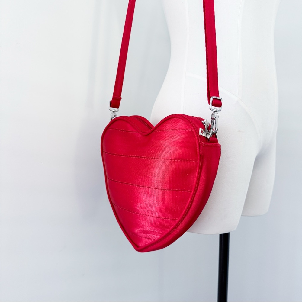 HARVEYS Heart Shaped Bag Red - Picture 5 of 13